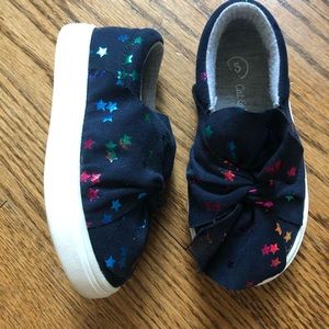 Girls shoes